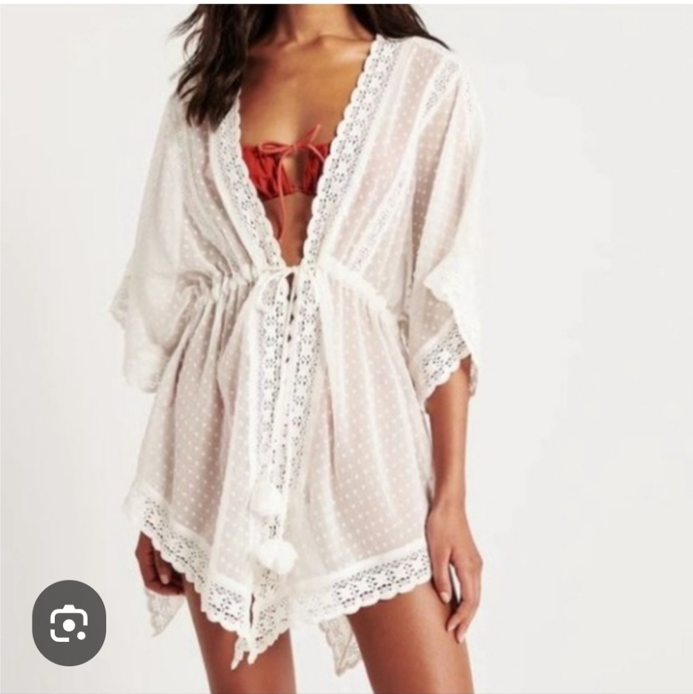 Abercrombie & Fitch Cream Lace Detail Kimono